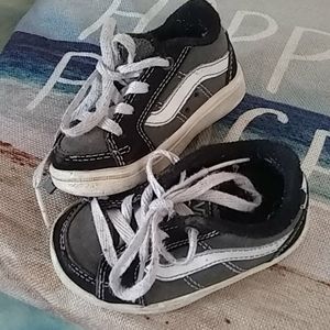 Vans baby shoes
